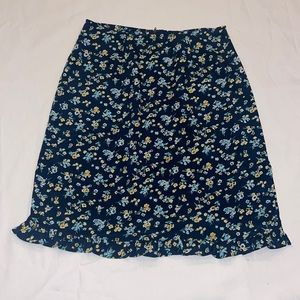 Vintage blue floral skirt in Navy Size 9 with left side split